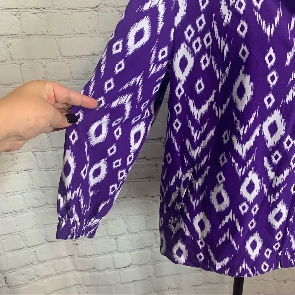 Chico's Zenergy size 0 purple & white 3/4 sleeve stretchy zip front jacket
